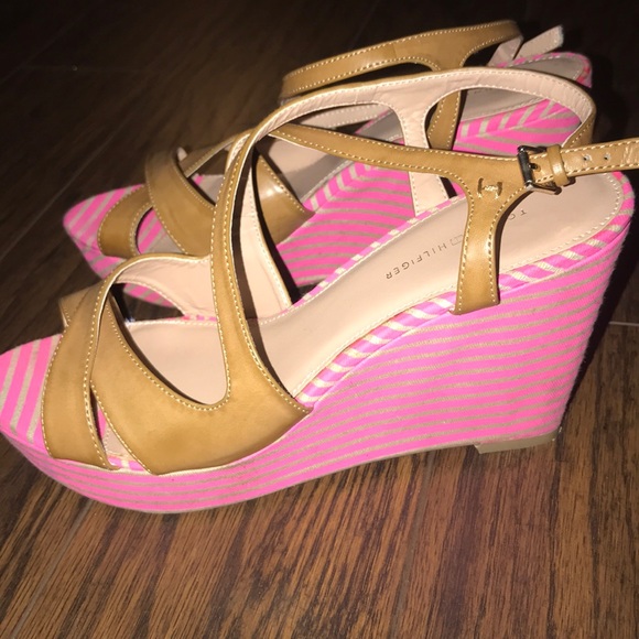 Tommy Hilfiger wedges. Size 9. - Picture 2 of 2